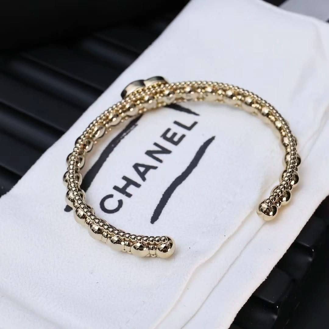 New high quality diamond bracelet