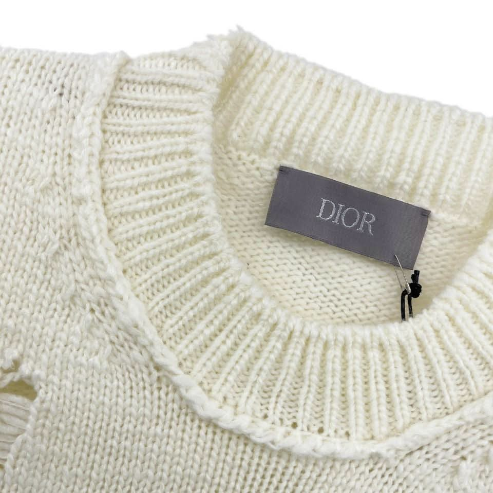 DIR sweater