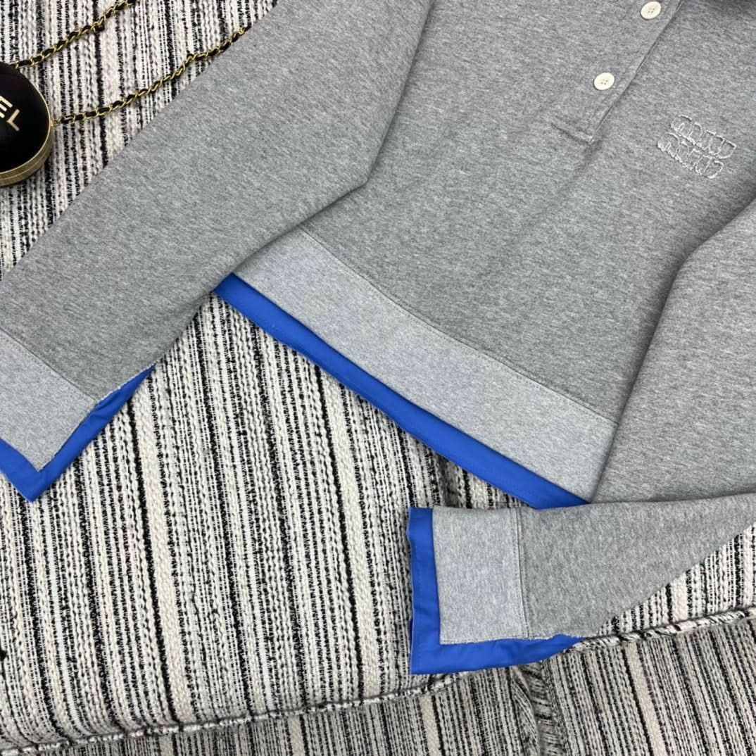 MIU25 Early Spring Blue Lapel Sweatshirt