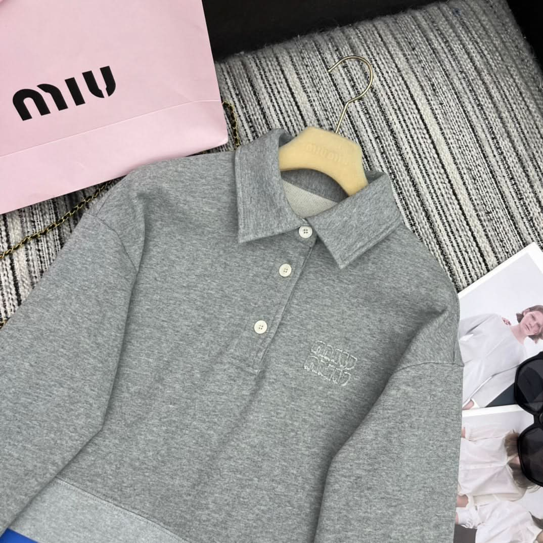 MIU25 Early Spring Blue Lapel Sweatshirt