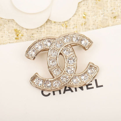 CHAN Brooch Elegance | A Timeless Statement of Sophistication