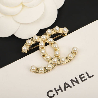 CHEN Brooch Statement | Timeless Charm, Effortless Style