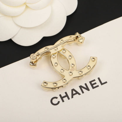 CHEN Brooch Statement | Timeless Charm, Effortless Style