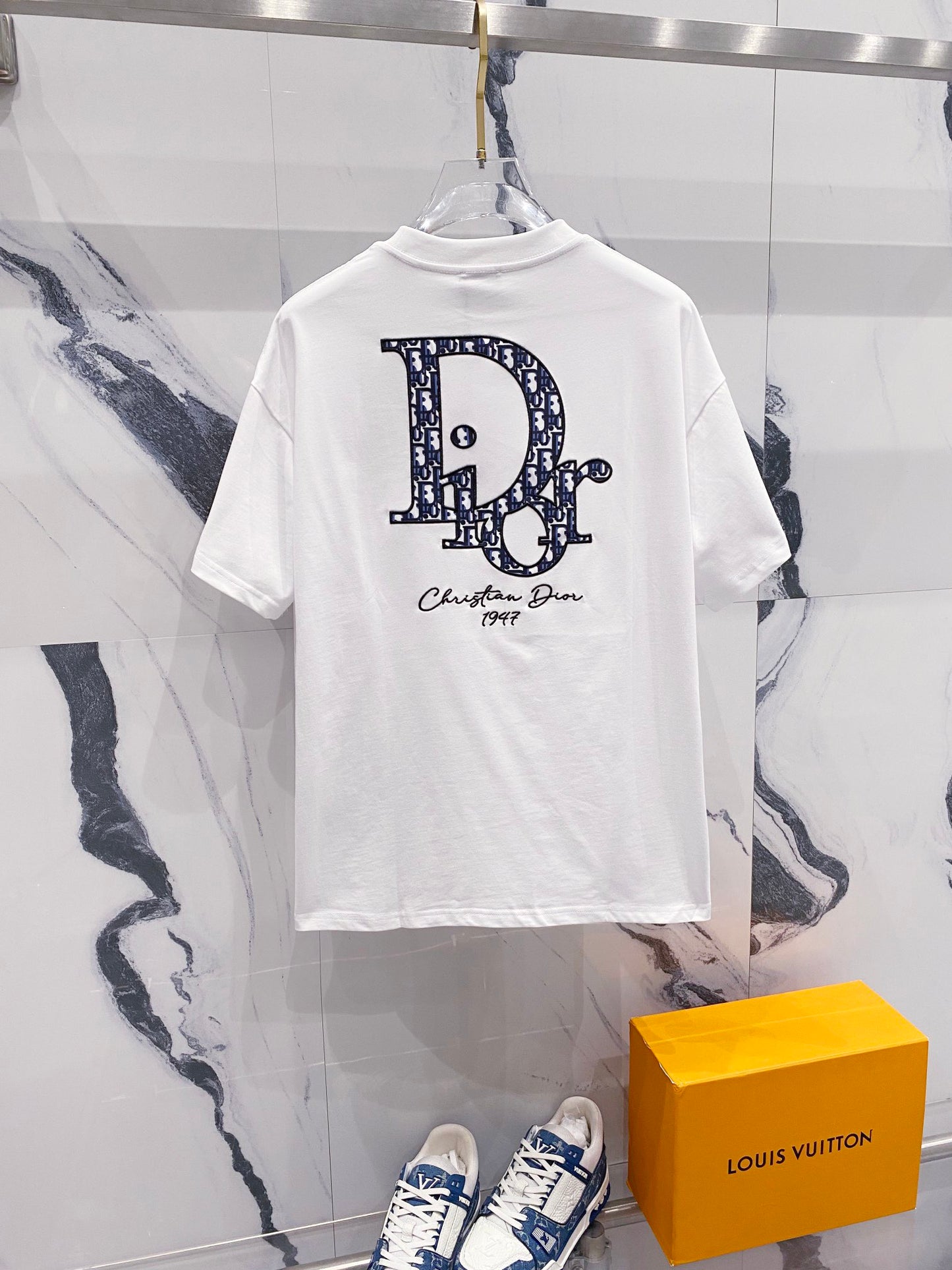 DIO T-Shirt Move | Comfort Meets Style