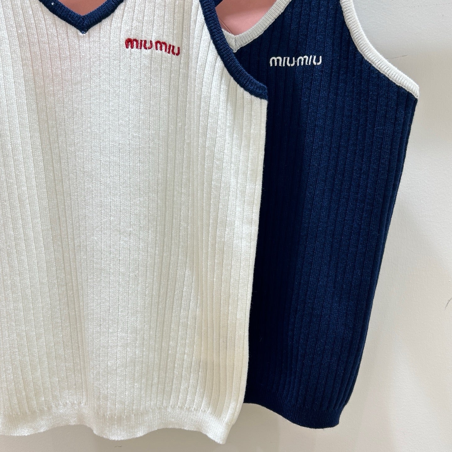 MM 25SS Vest Soft | Elegant Texture, Supreme Comfort