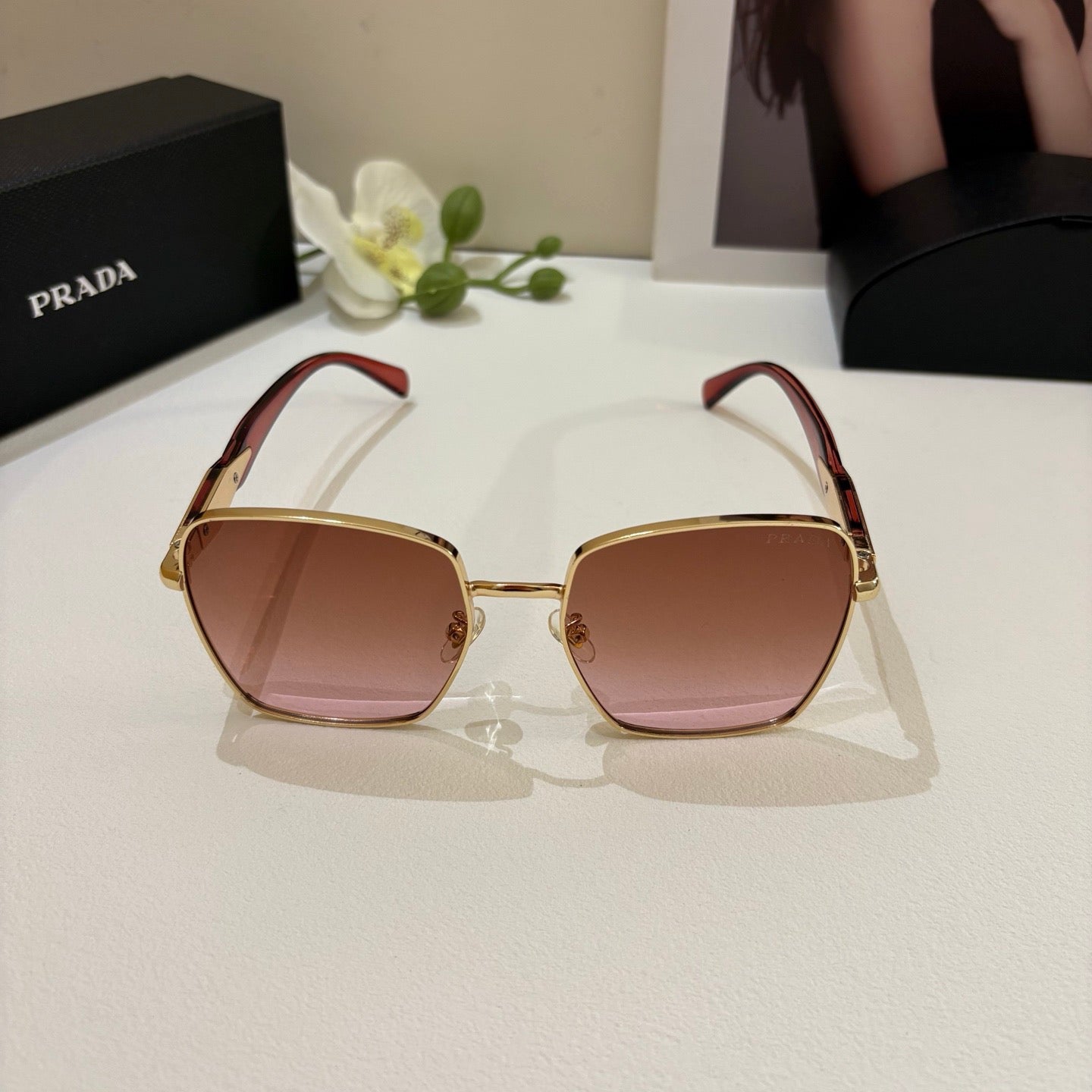 PRA Retro Round Sunnies: Luxe Vintage Vibes