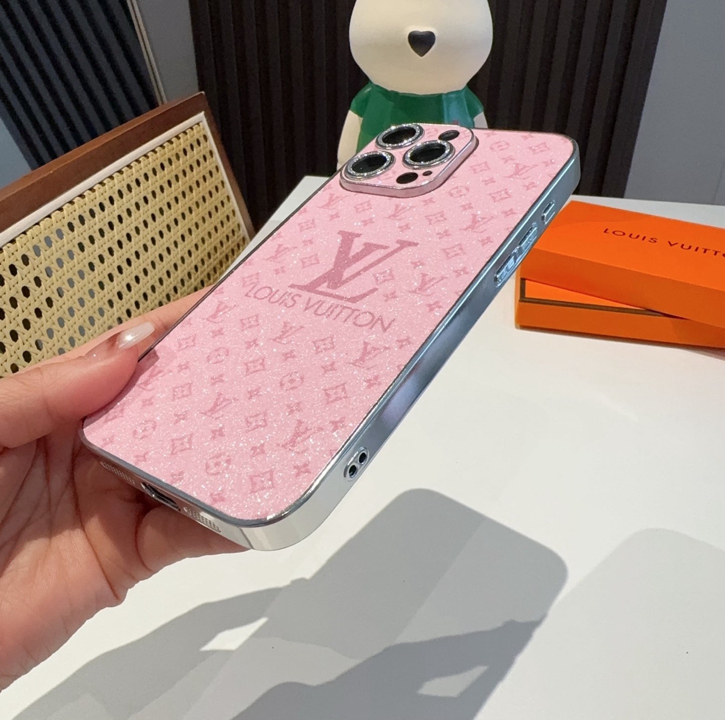 1V 25SS Glam Marble Phone Case: Premium Shine