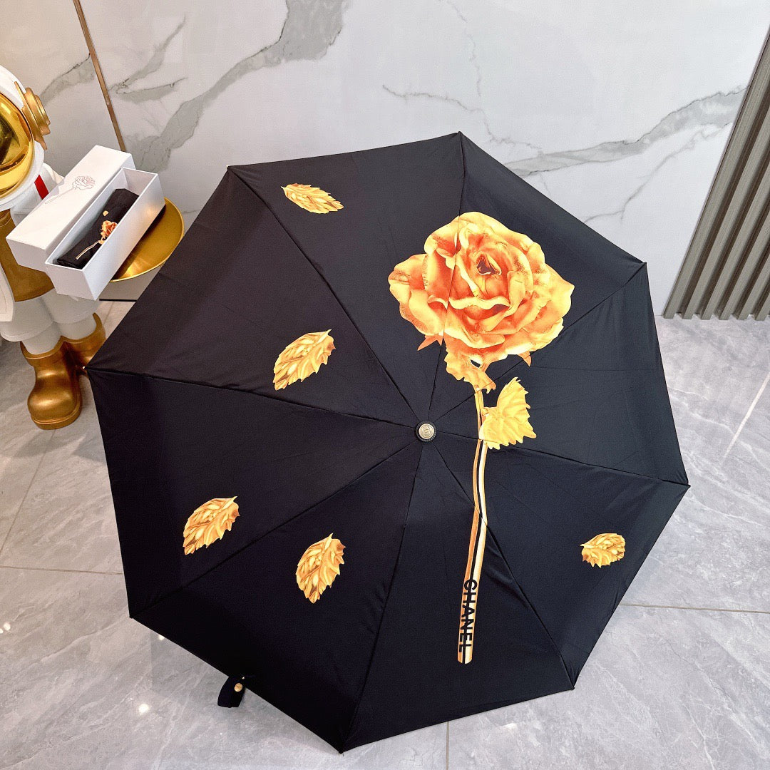 CHAN 25SS Feminine Lace Umbrella: Luxe Delicacy