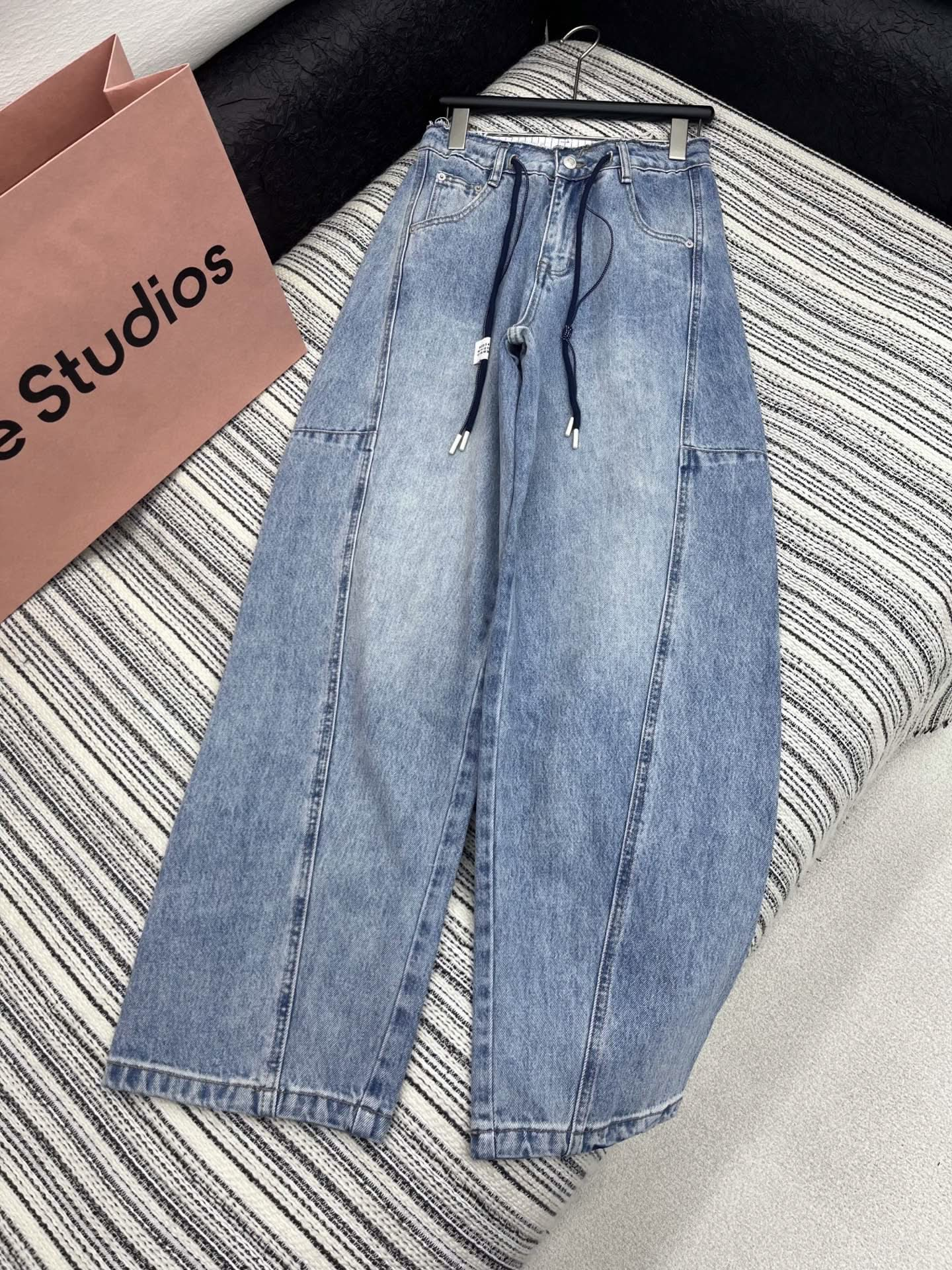 YY-Sickle Jeans