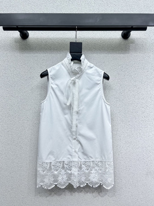 YY-Lace Trim Sleeveless Blouse