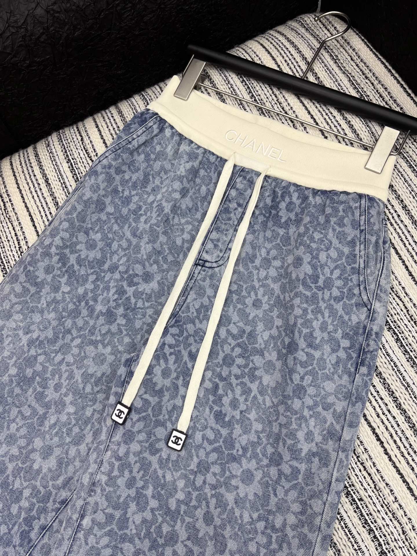 YY-Color Block Jeans