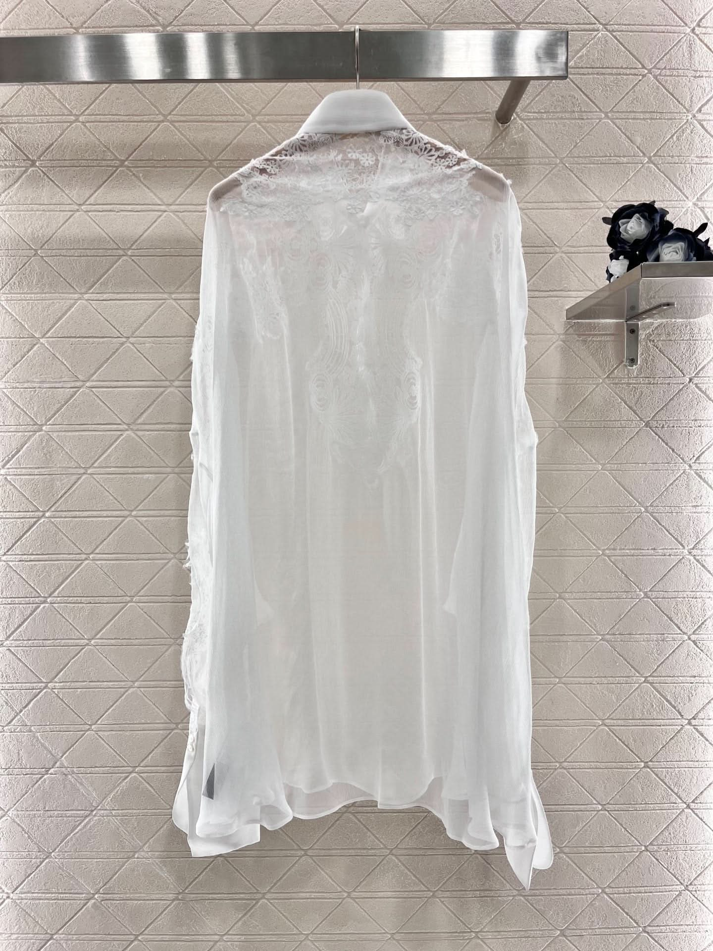 YY-Embroidered Lace Pointed Collar Silk Long Shirt