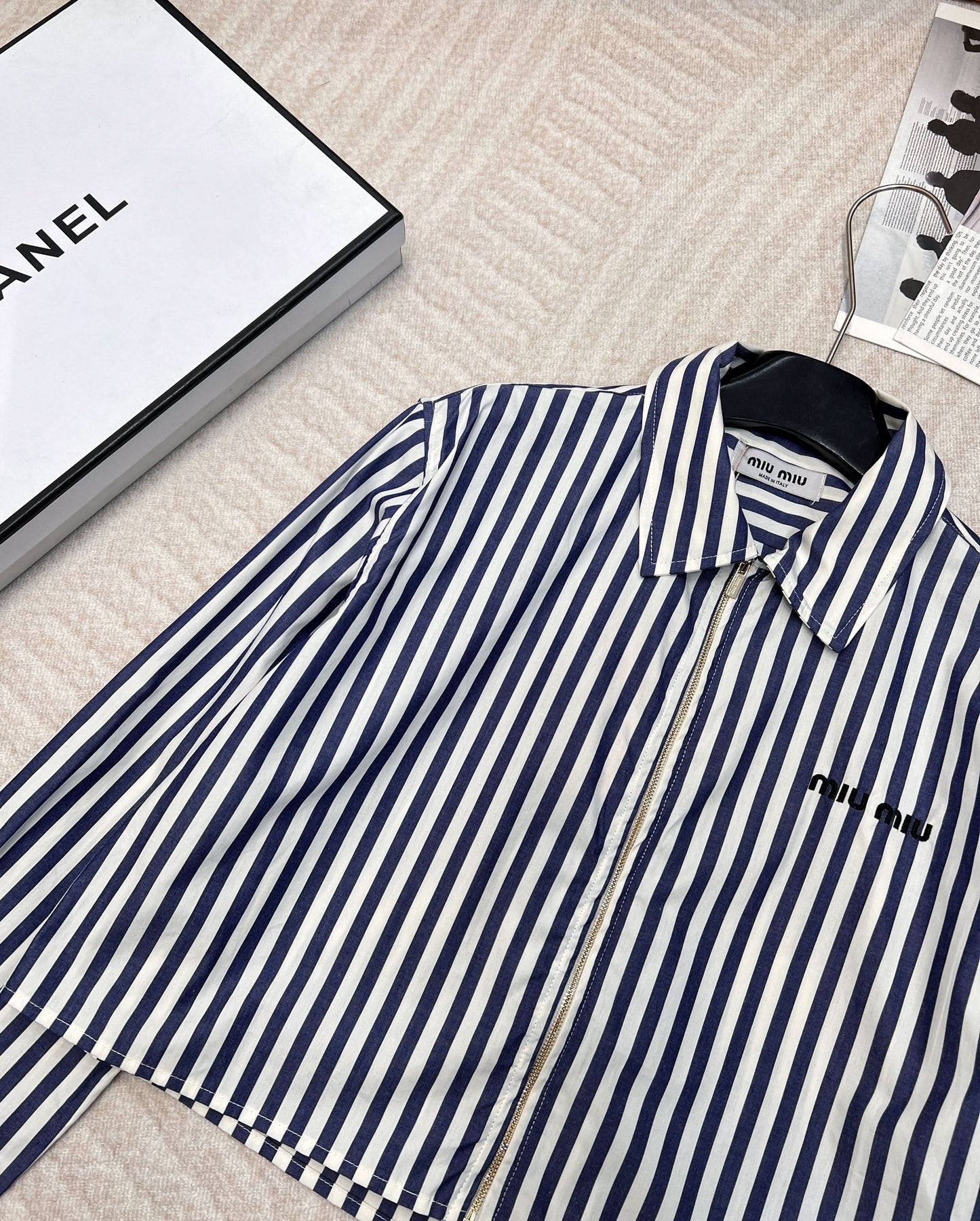 YY-Striped Embroidered Letter Shirt