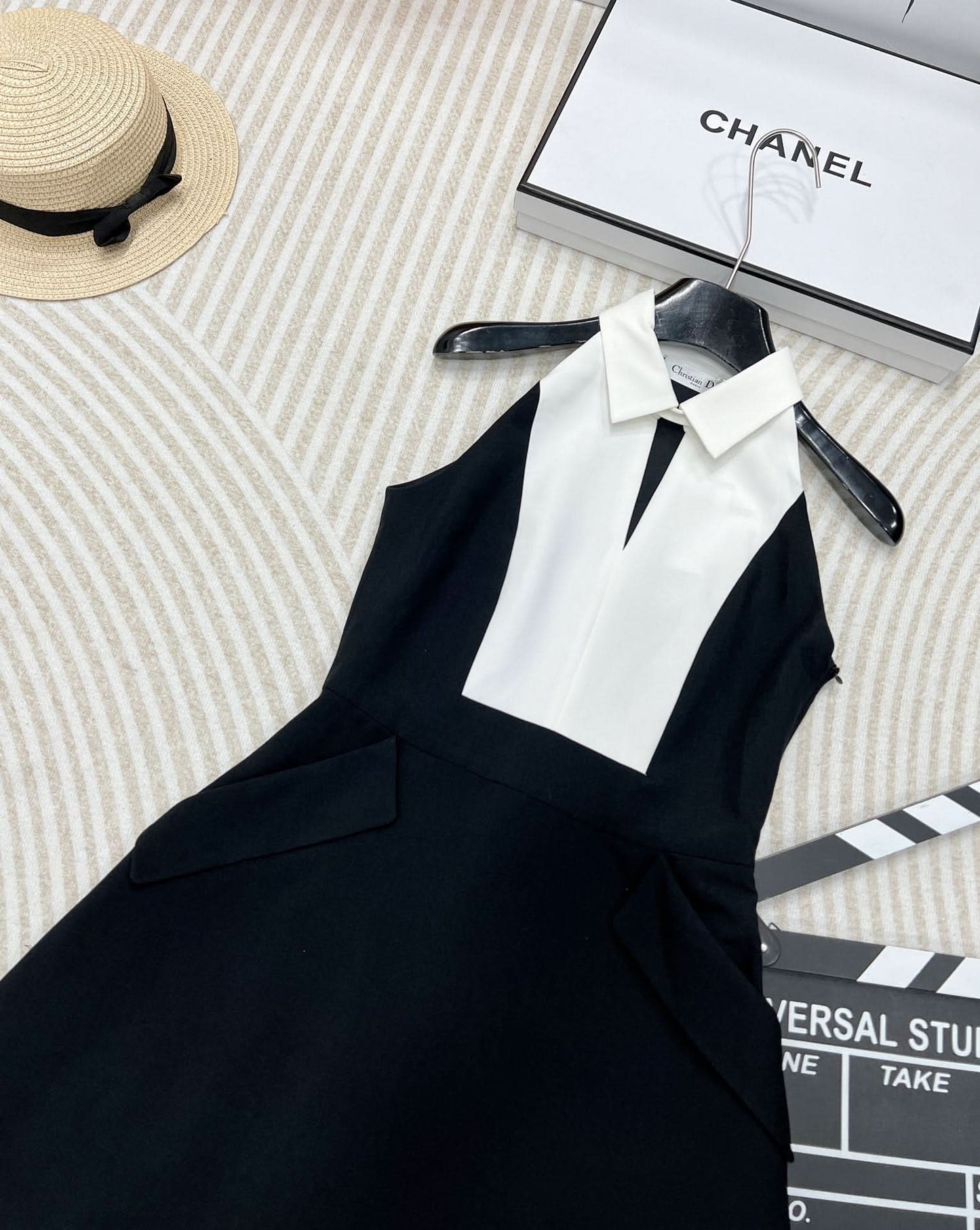 YY-Sleeveless Black and White Color-Block Tank Dress