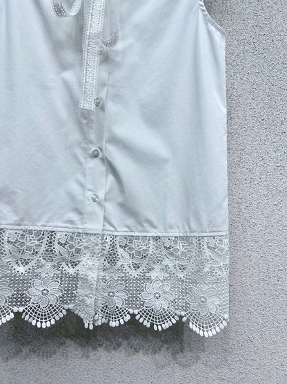 YY-Lace Trim Sleeveless Blouse