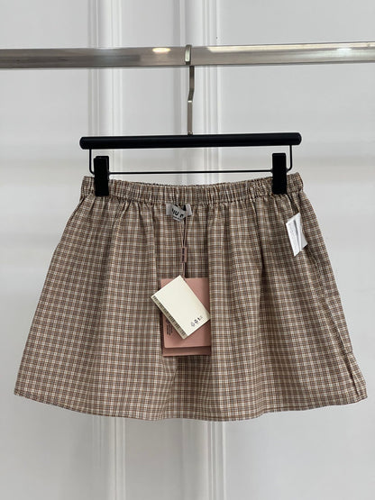 MM 25SS Elegant Plaid Mini Skirt – Timeless Appeal