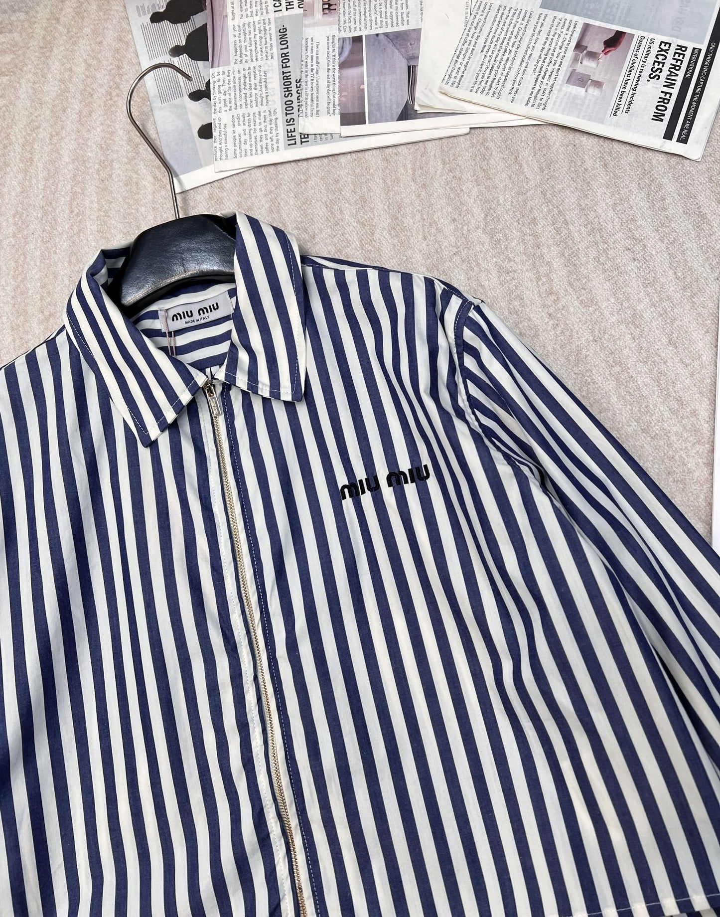 YY-Striped Embroidered Letter Shirt