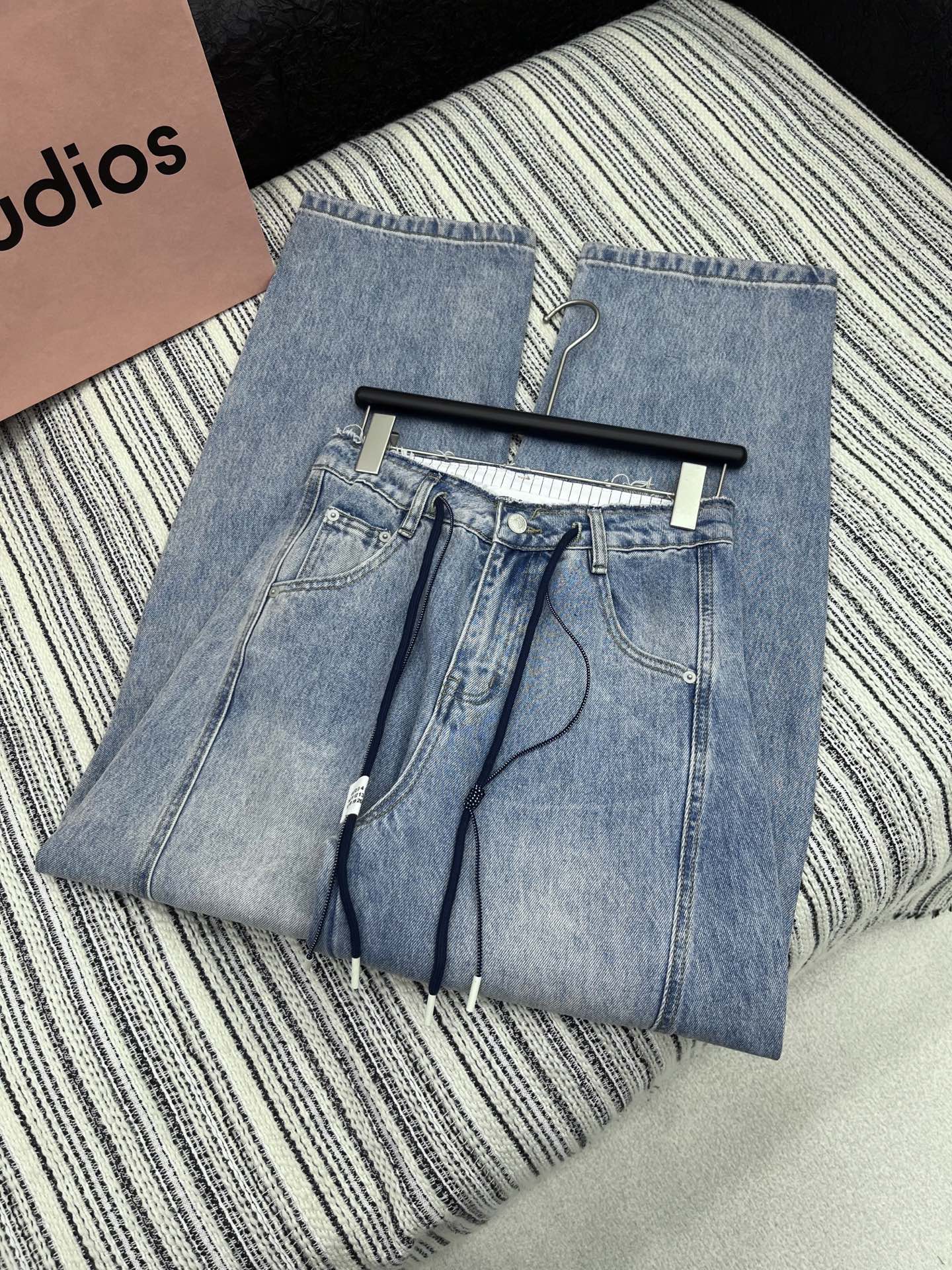 YY-Sickle Jeans