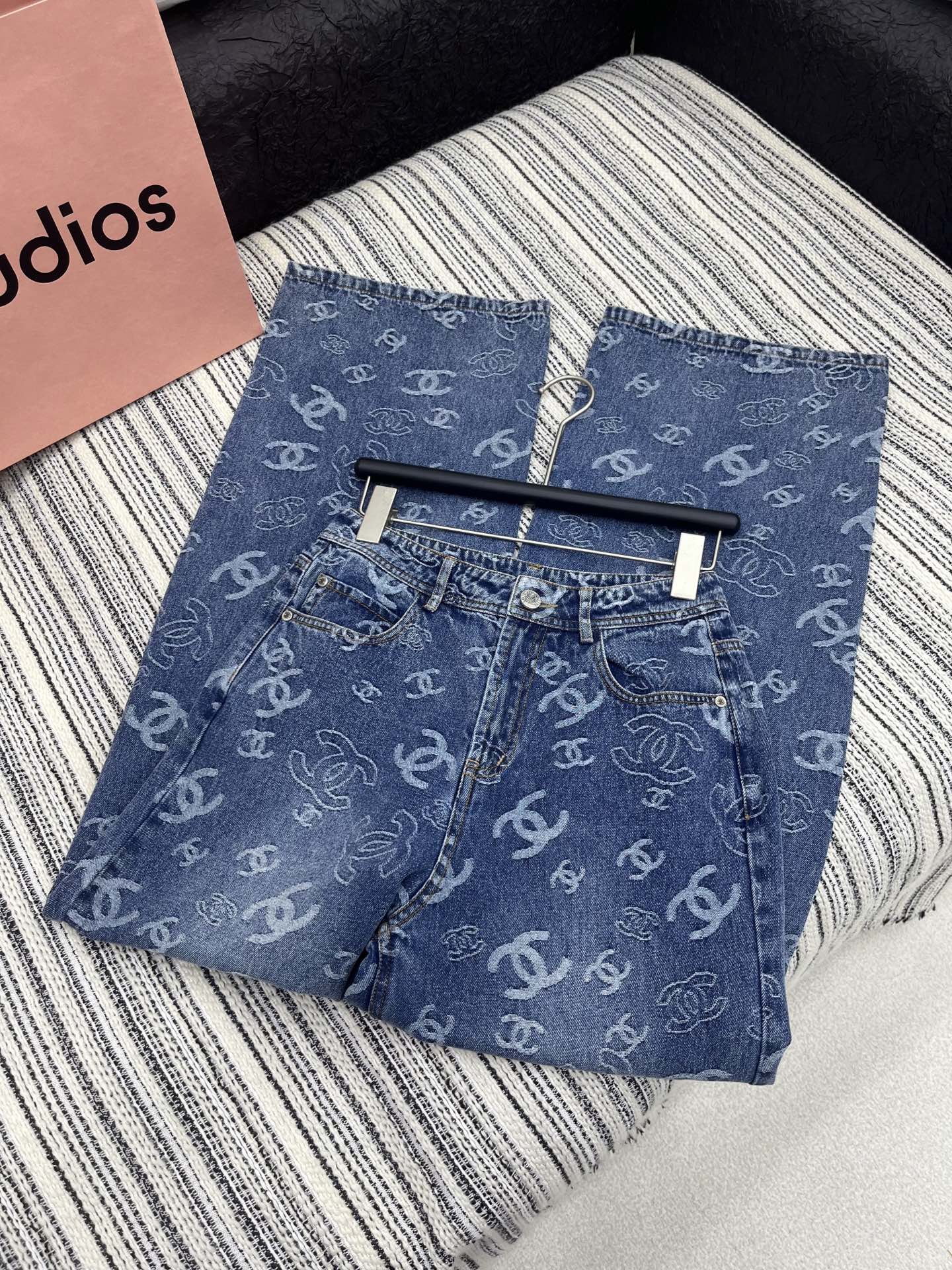 YY-Printed Jeans