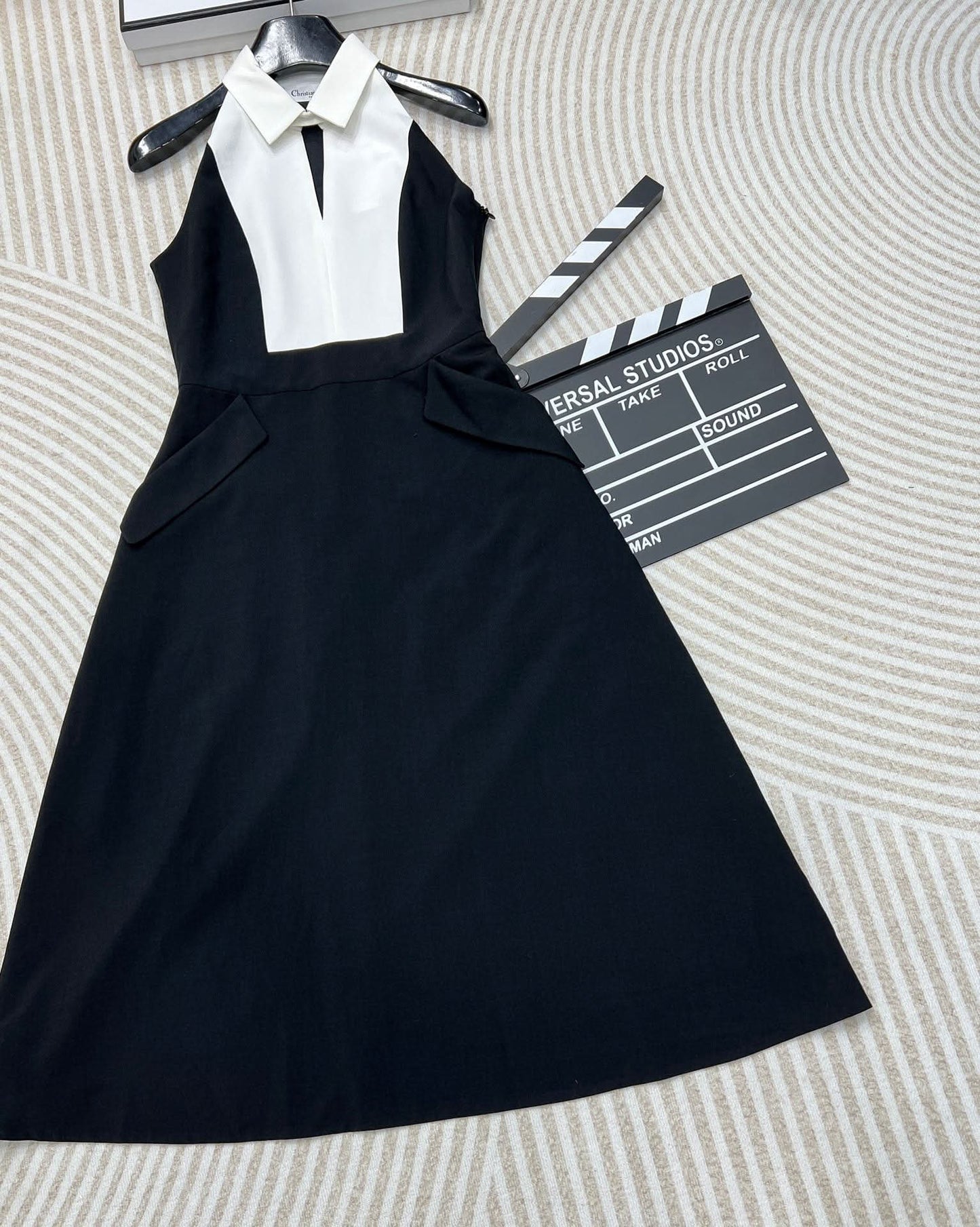 YY-Sleeveless Black and White Color-Block Tank Dress