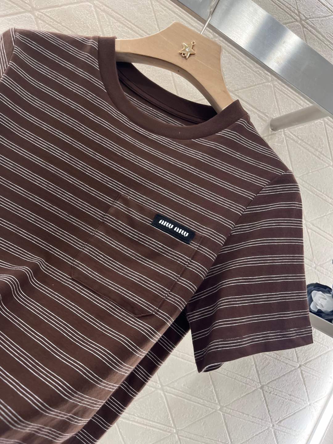 YY-Round Neck Striped T-shirt