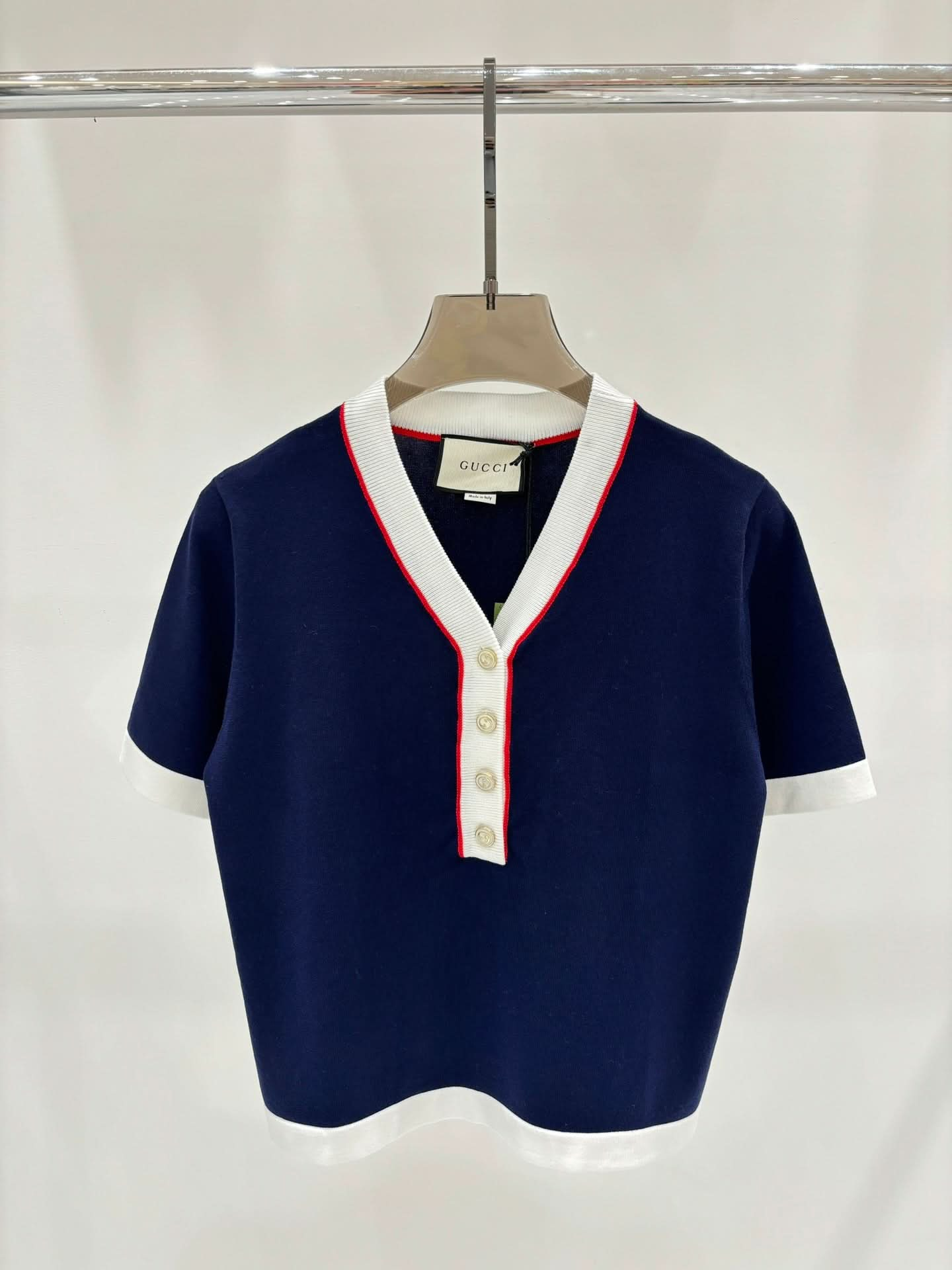 New retro V-neck button knitted short sleeves