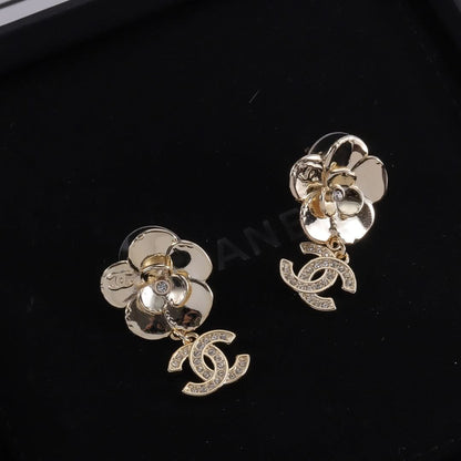 New Flower Diamond Gold Earrings