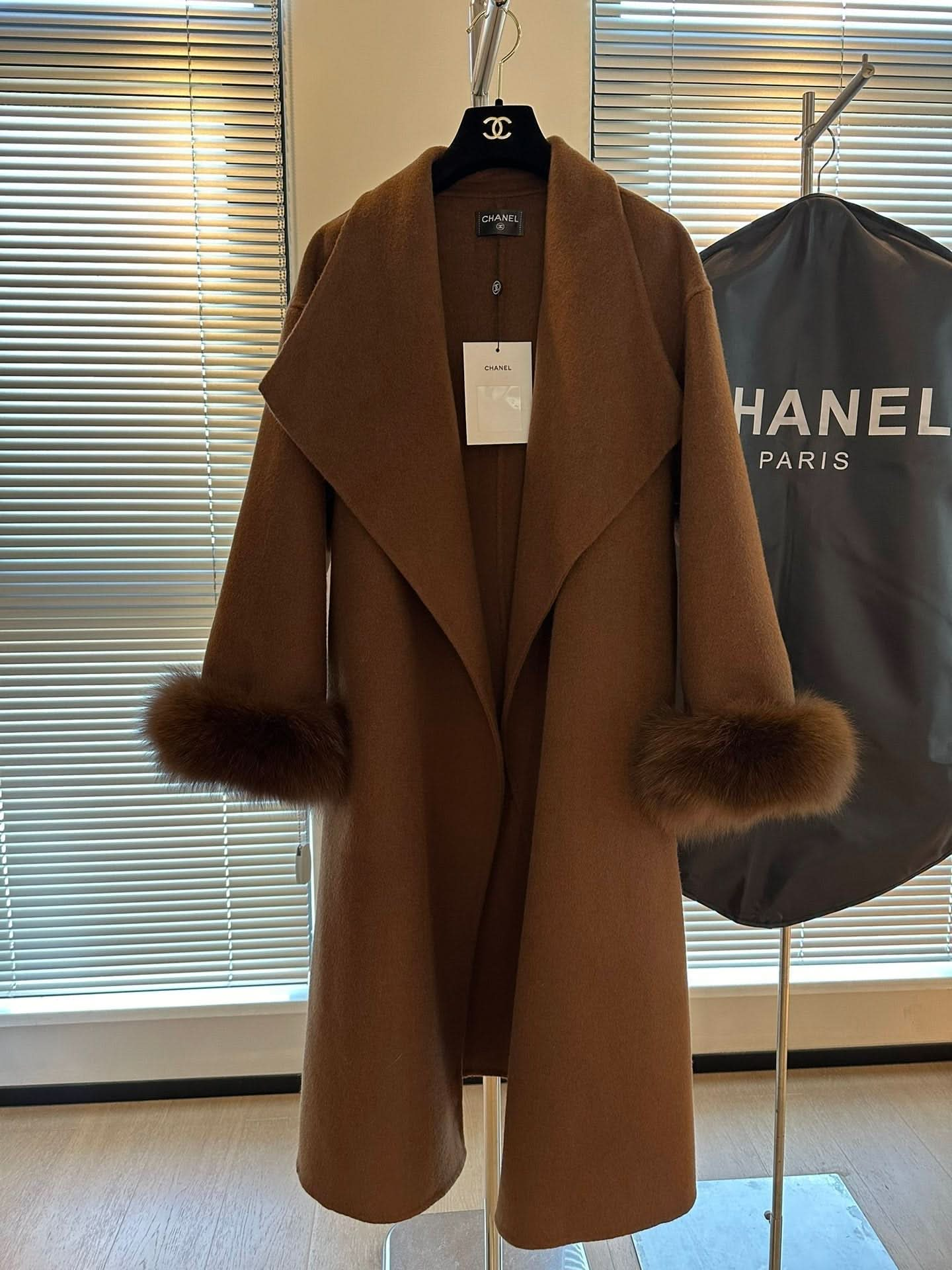 New Cashmere Fox Fur Lapel Coat