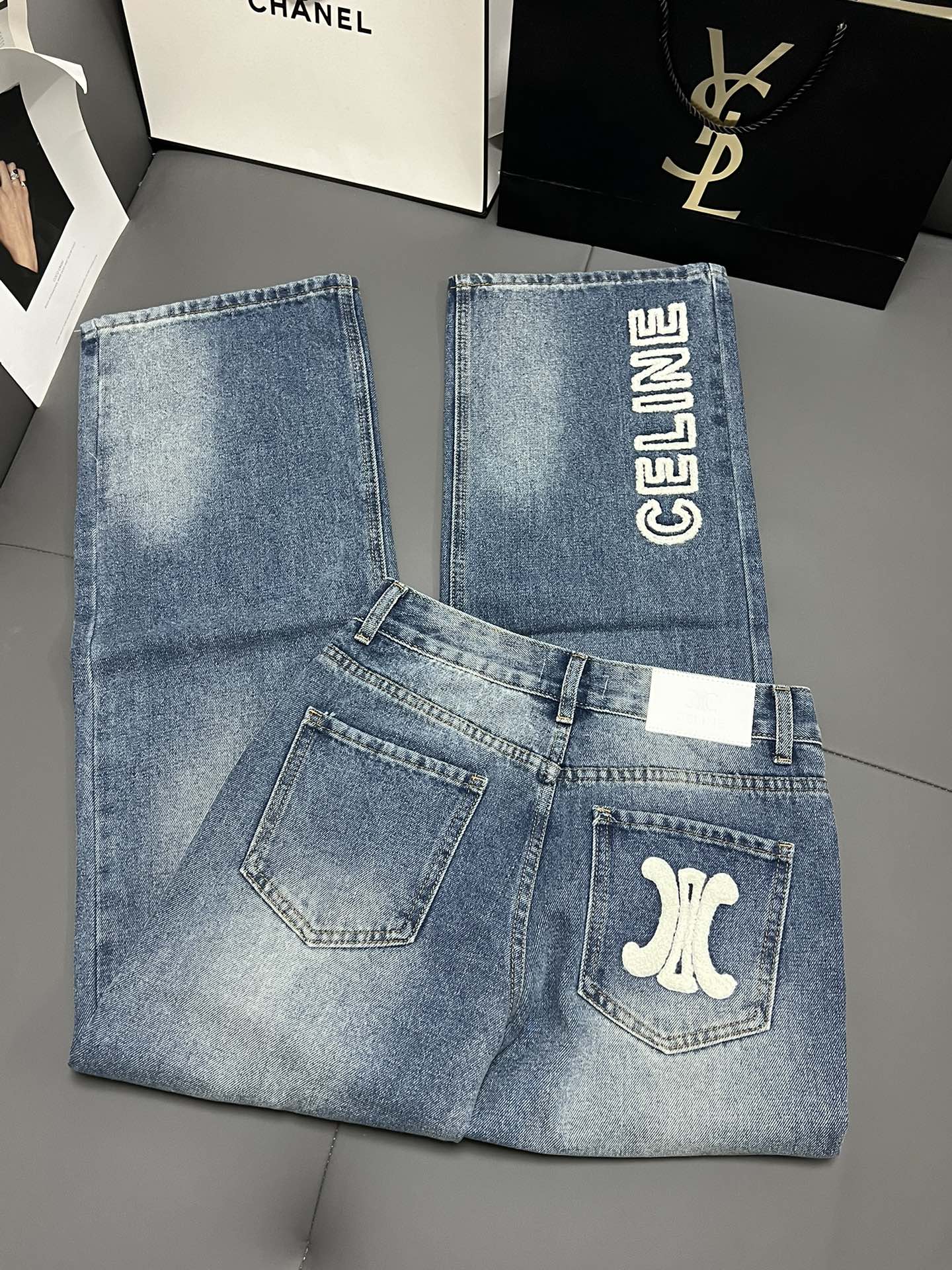 New Logo Straight Jeans